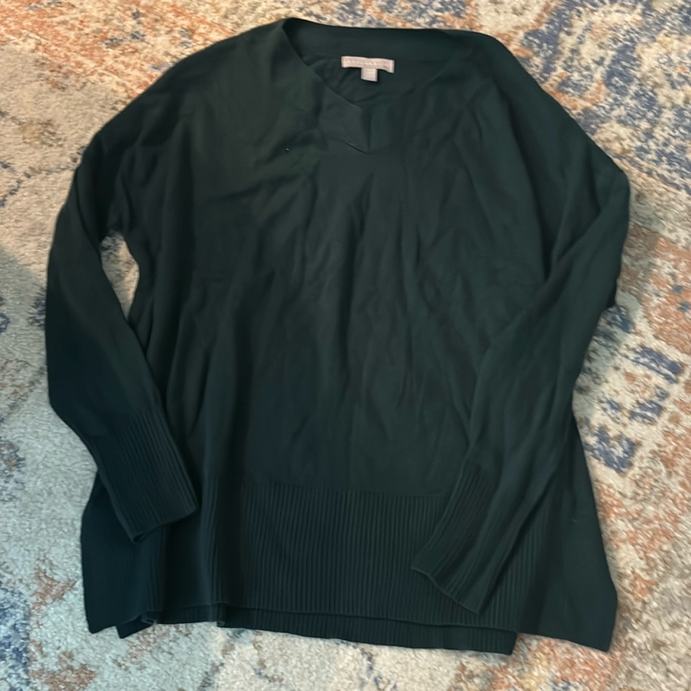 Chelsea 28 women’s sweater size small nwot